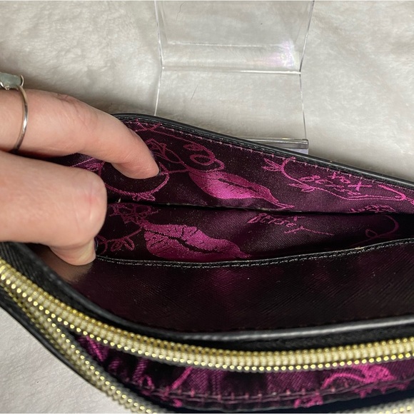 EUC Betsey Johnson Wristlet/Wallet - Picture 10 of 10